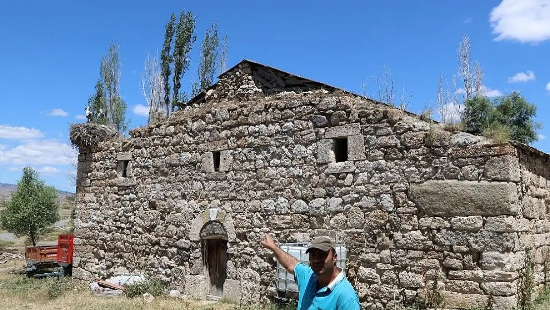 'Biri camiyi diğeri ise kiliseyi mesken tuttu'