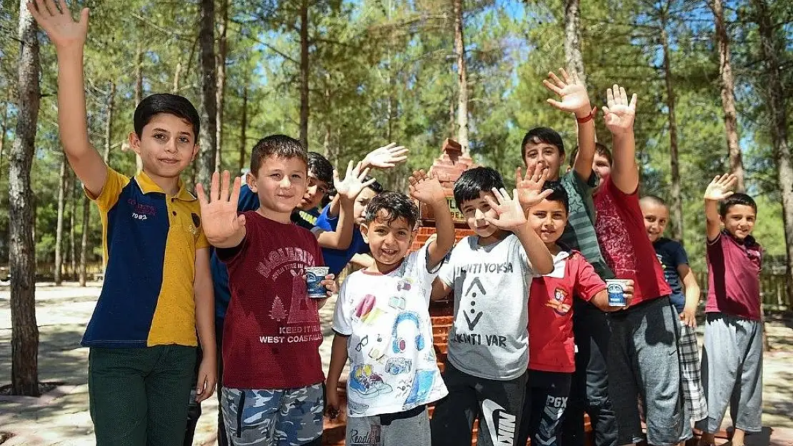 'Kurs öğrencileri hayvanat bahçesinde eğlendi'