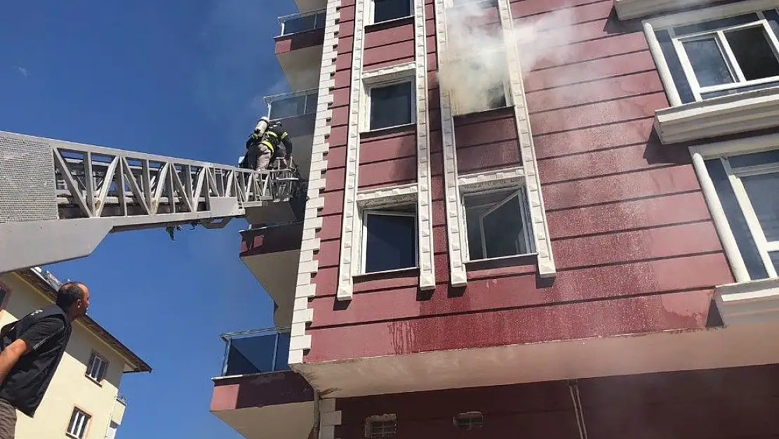 'Kahramanmaraş´ta otelde yangın paniği'
