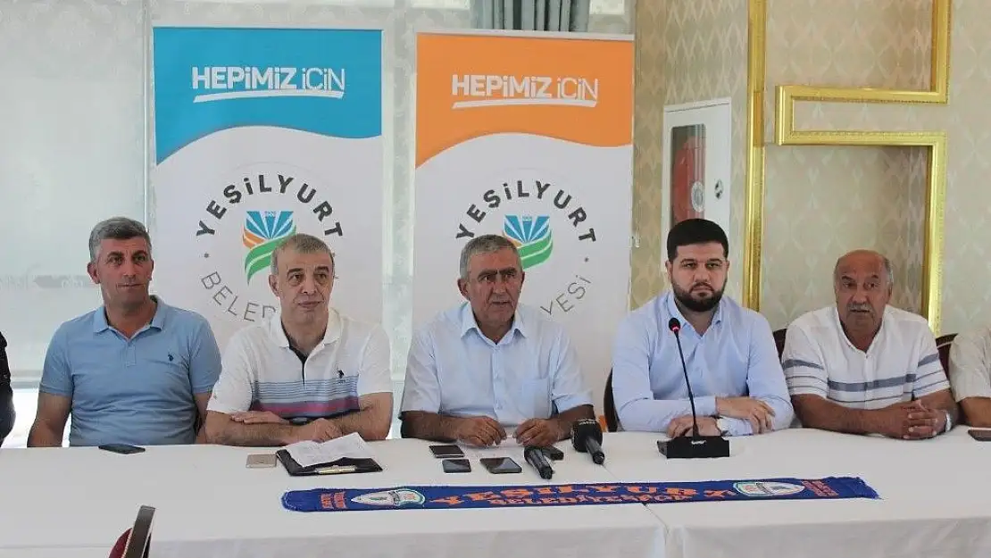 'Yeşilyurt Belediyespor yeni transferlerini tanıttı'