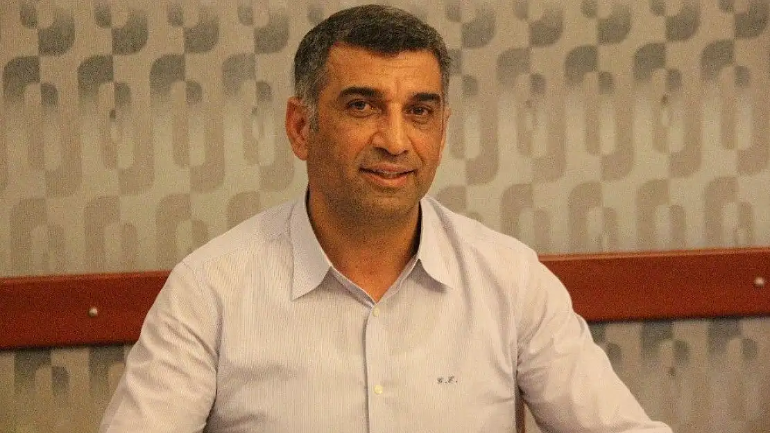 'Milletvekili Erol, maaşının yarısını Elazığspor´a bağışladı'