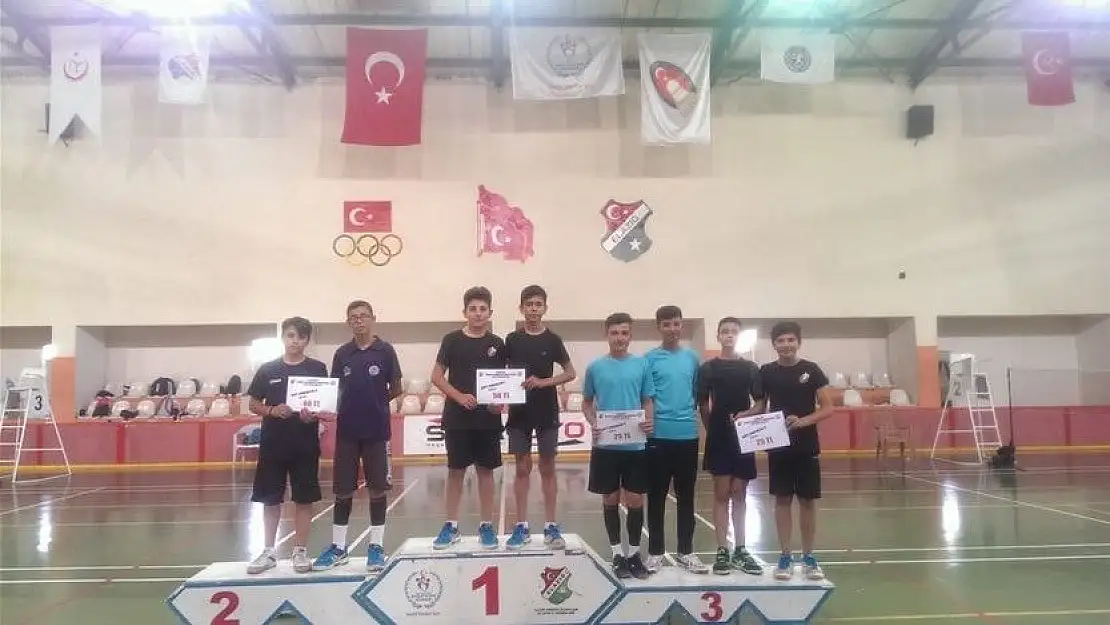 'Malatyalı Badmintoncular Elazığ´da dereceyle döndü'