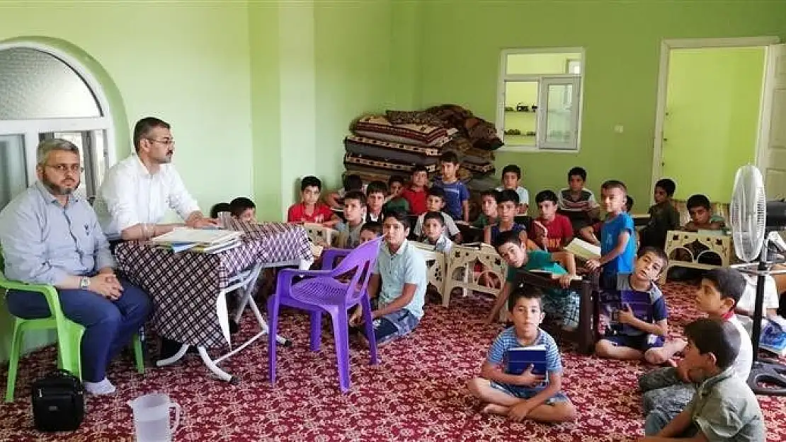 'Müftü Çevik, köy ziyaretlerine devam ediyor'