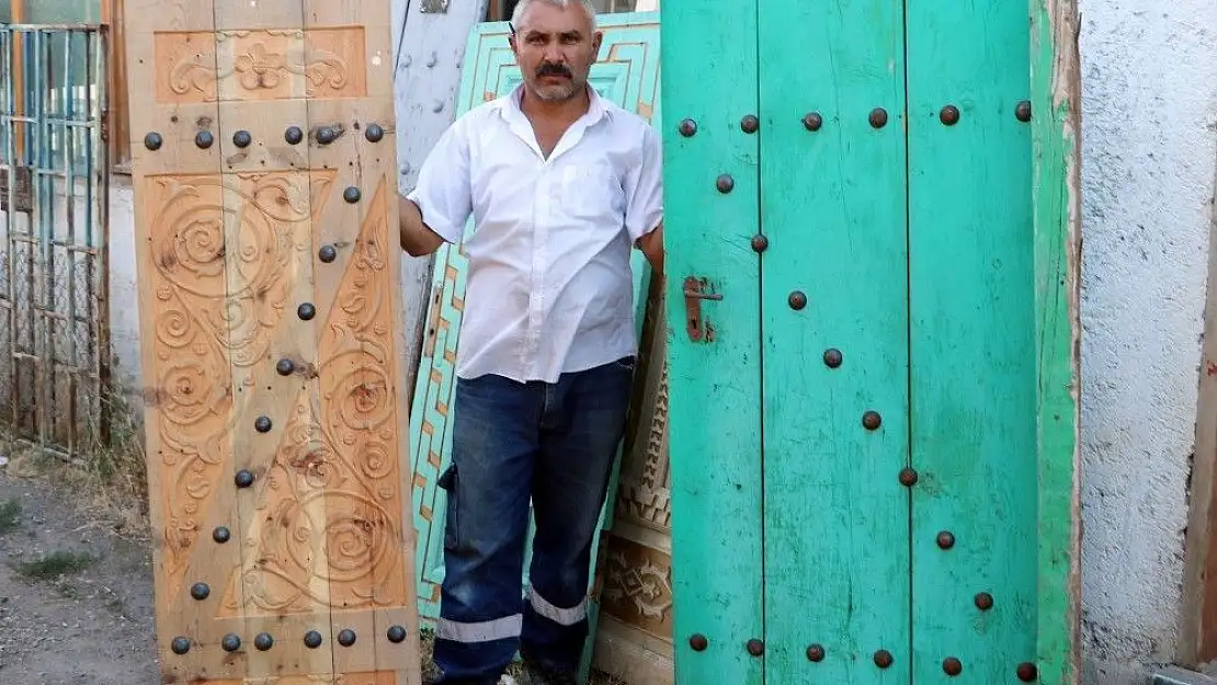 '100 liraya alıyor, 5 bin liraya satıyor'