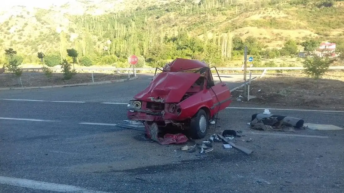 'Tır ile otomobil çarpıştı: 1 Yaralı'