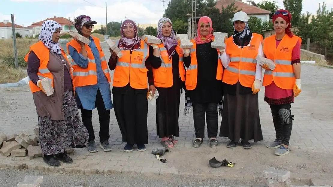 'Yolları parke taşıyla ´dantel´ gibi işlediler'