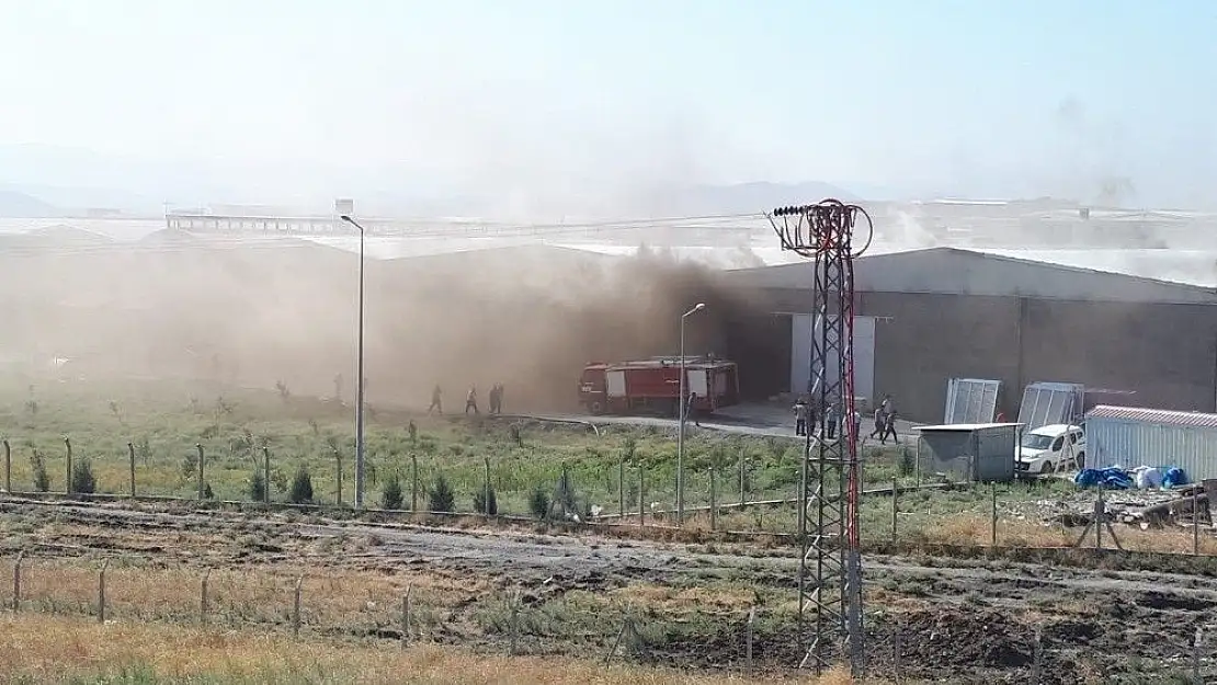 'Kahramanmaraş´ta fabrika yangını korkuttu'