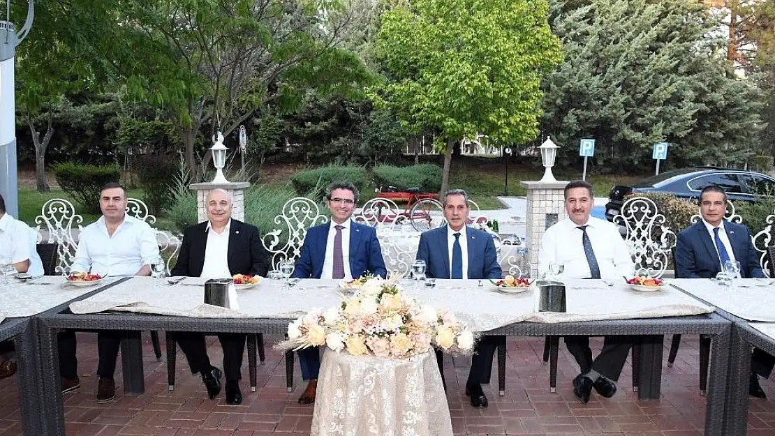 'Vali Kalkancı´dan Başsavcı Karabacak onuruna veda yemeği'
