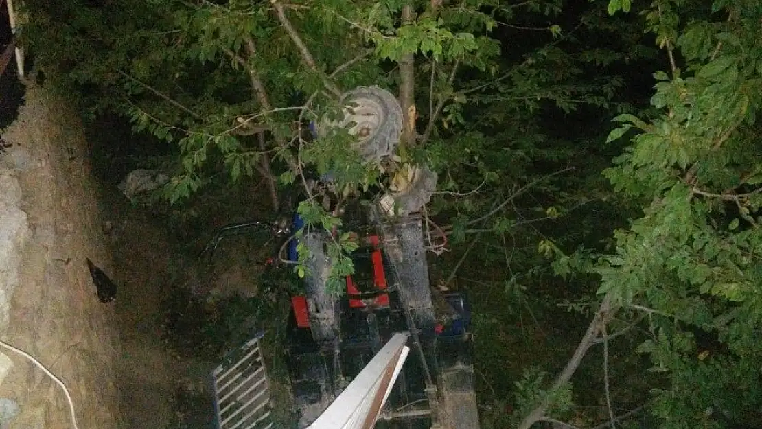 'Çapa motoru devrildi: 7 yaralı'