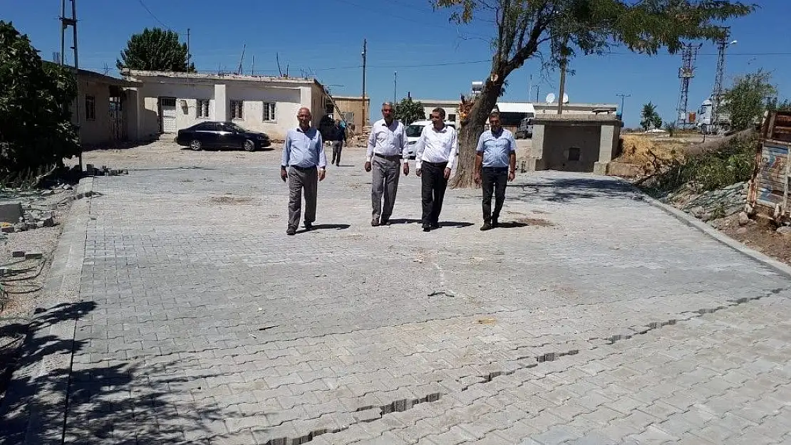 'Köy içi yollar kilitli parke taşıyla yenilendi'