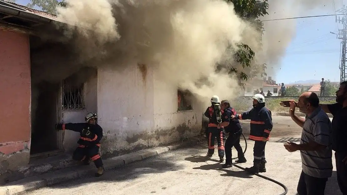 'Elazığ´da ev yangını'