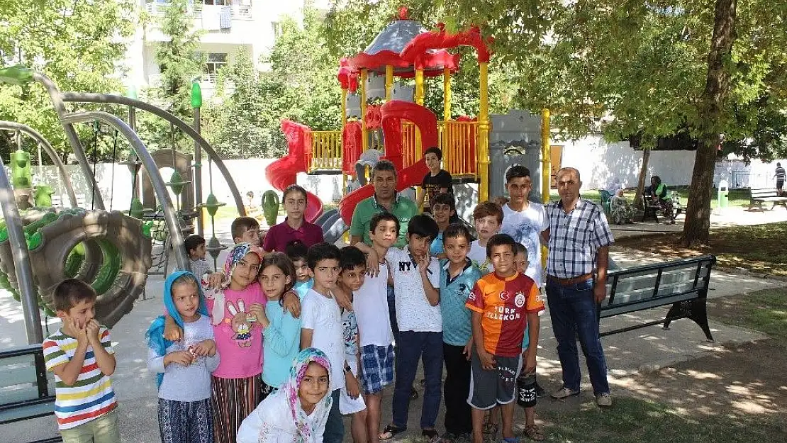 'Muhtar Taş´tan parka kamera ve ışıklandırma talebi'