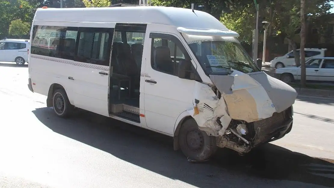 'Elazığ´da trafik kazası: 3 yaralı'