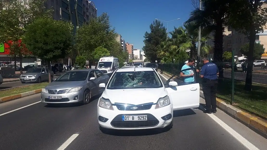 'Otomobil yayaya çarpıştı: 1 Yaralı'