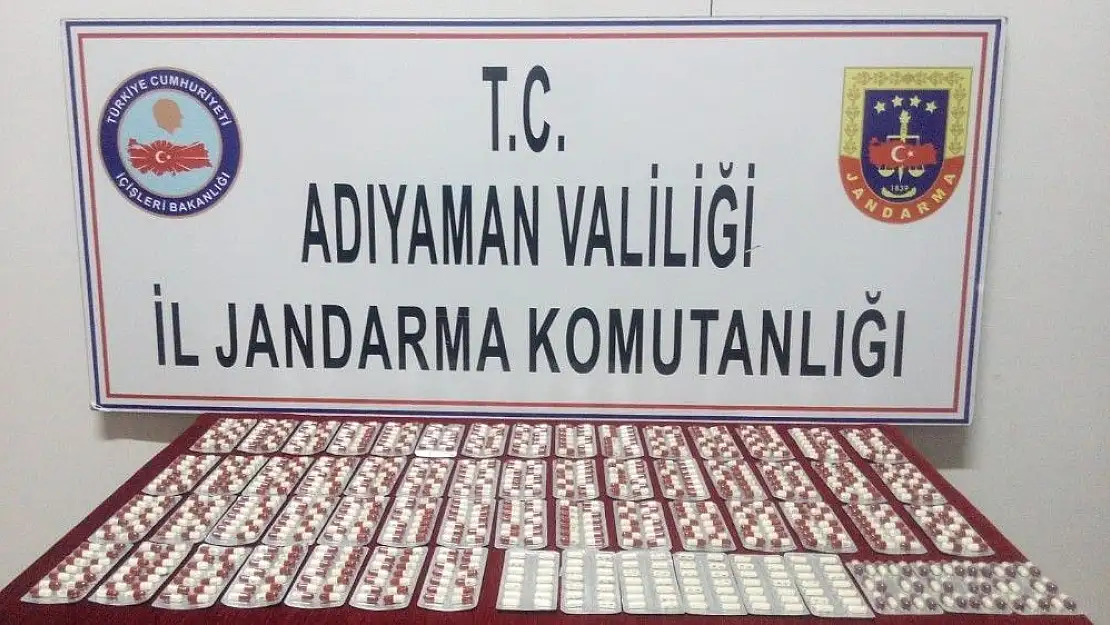 'Araç torpidosunda kırmızı reçete ile satılan hap ele geçirildi'
