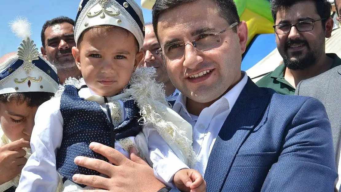 'Nurhak´ta 110 çocuk için toplu sünnet şöleni düzenlendi'