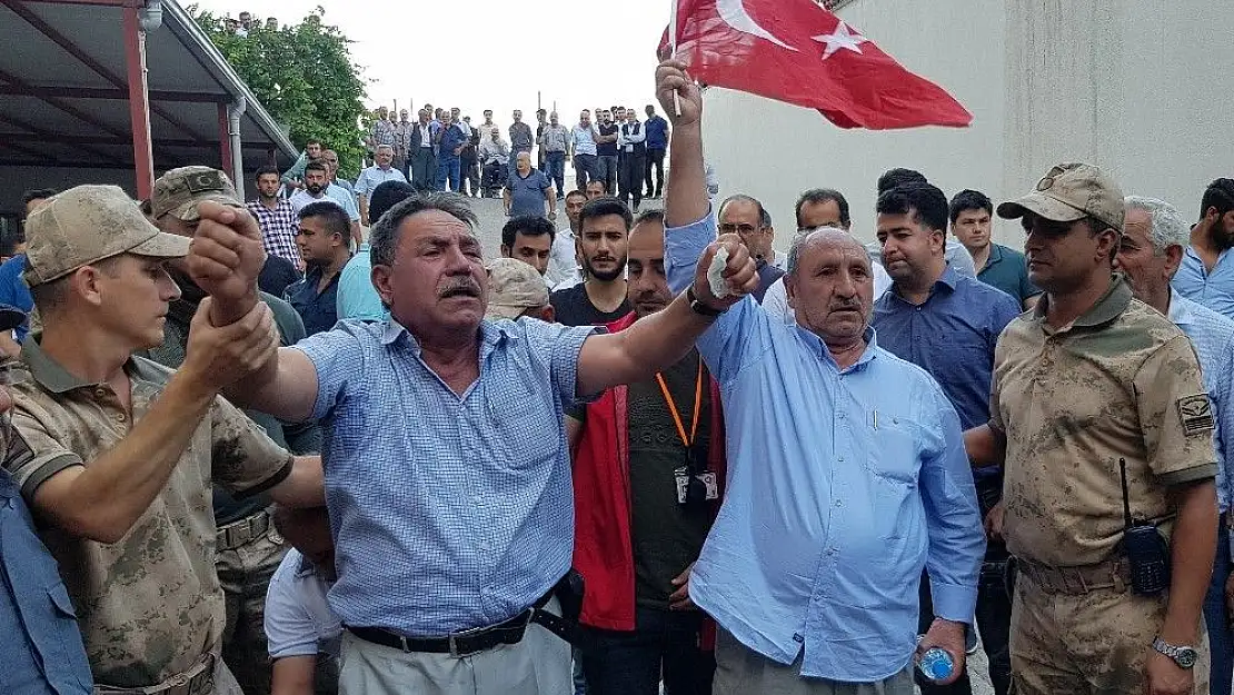 'Şehit babasından hainlere tokat gibi cevap'