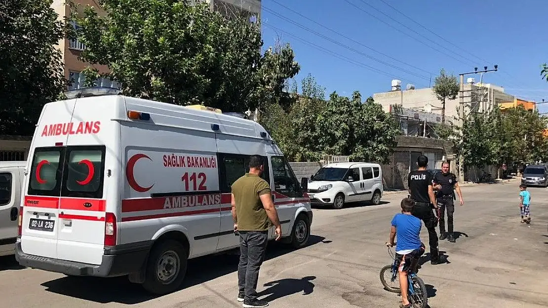 '''Ekmek bitti'' diyen fırıncıyı bıçakladı'