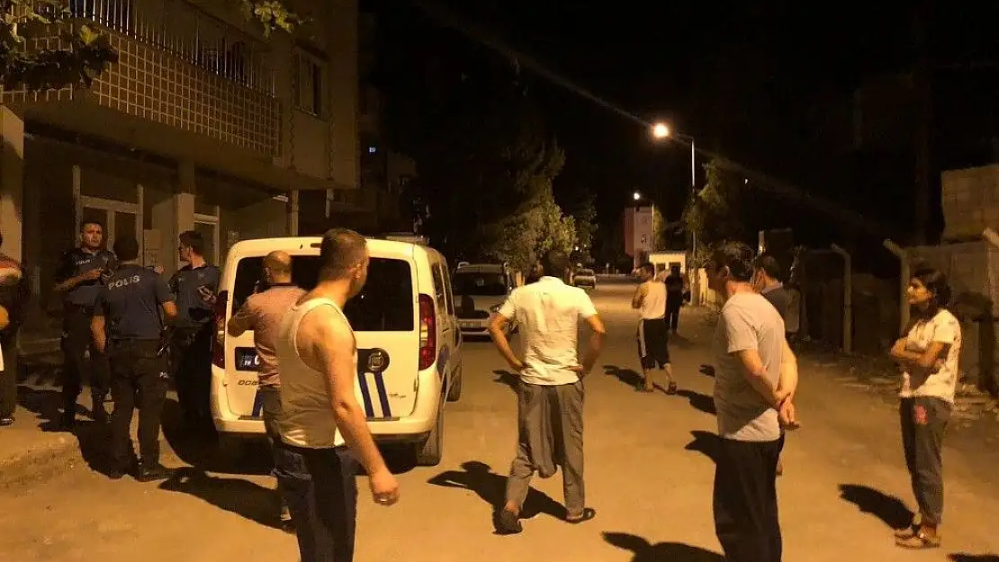 'İkamete girmeye çalışan hırsız çatıda yakalandı'