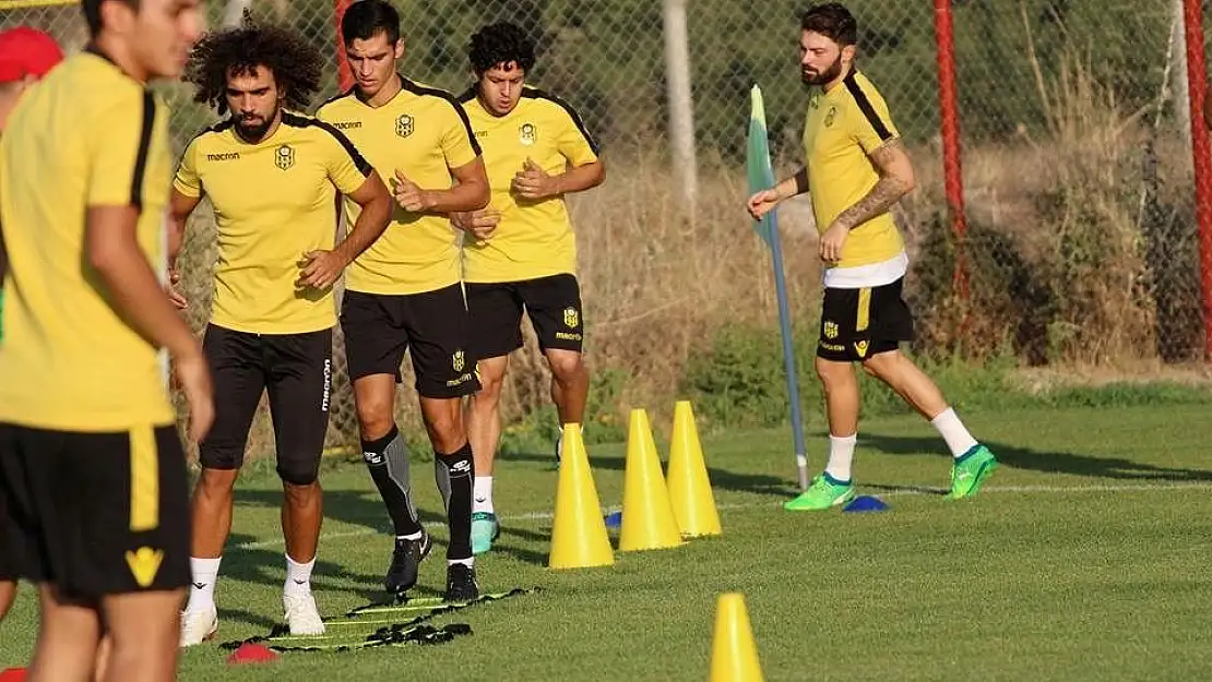 Evkur Yeni Malatyaspor 3´te 3 peşinde