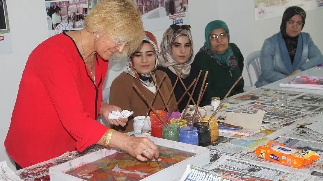 'Elazığ´da Belediye tarafından açılan, ''Yaşam Merkezi'' ile kadınlar kendilerini geliştiriyor'
