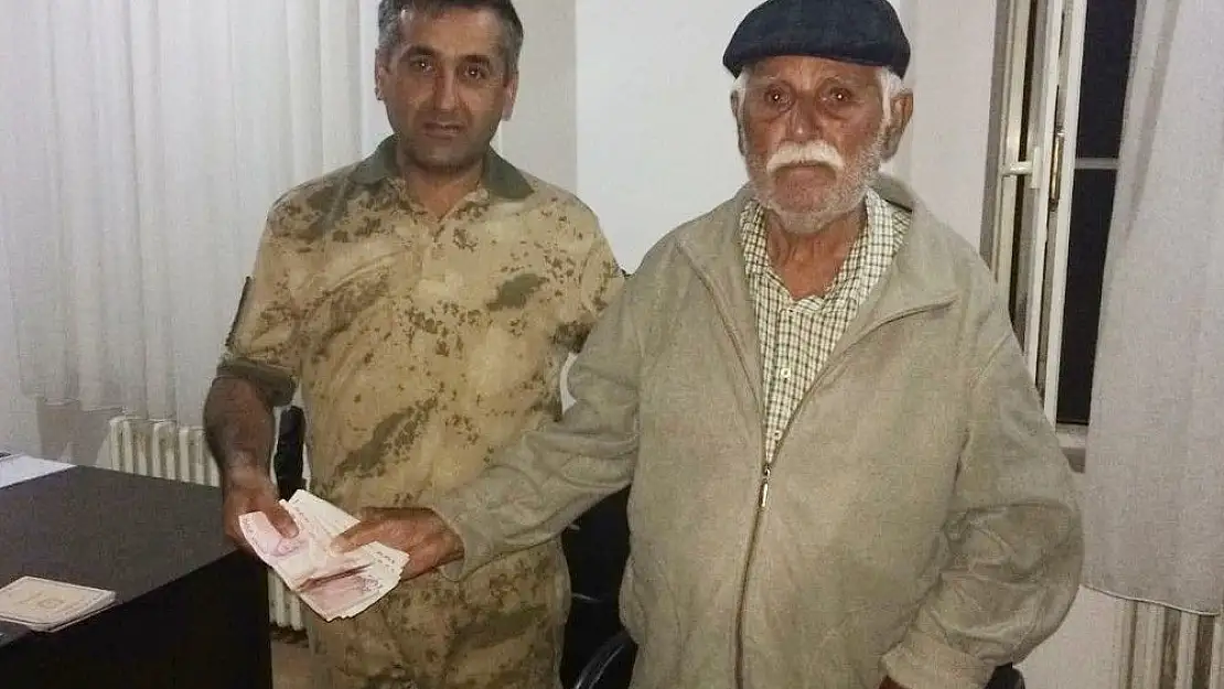 'Engelli vatandaşın parasını çalan hırsız yakalandı'