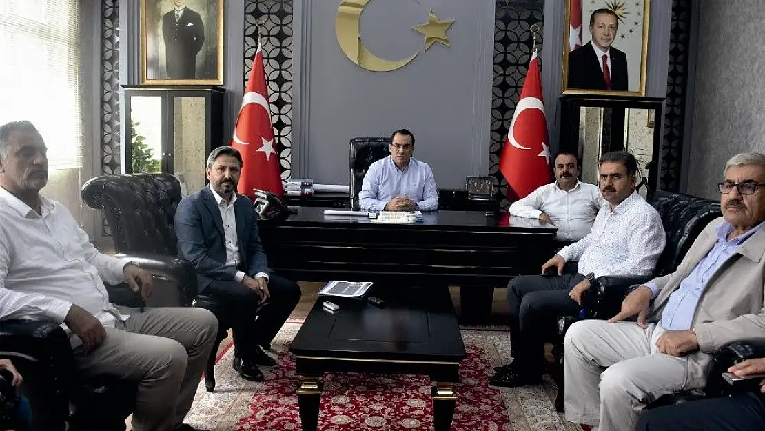 'Milletvekili Aydın ve Fırat Kahta´daki STK temsilcileri ile buluştu'