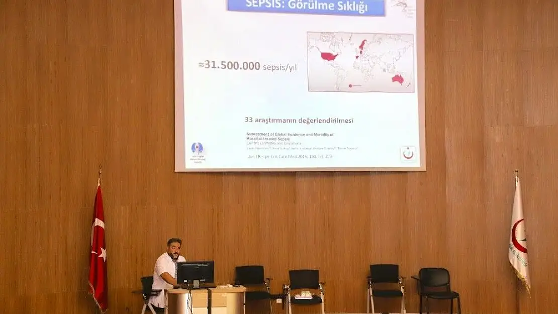 'Sağlık çalışanlarına 13 Eylül Dünya Sepsis Günü eğitimi verildi'