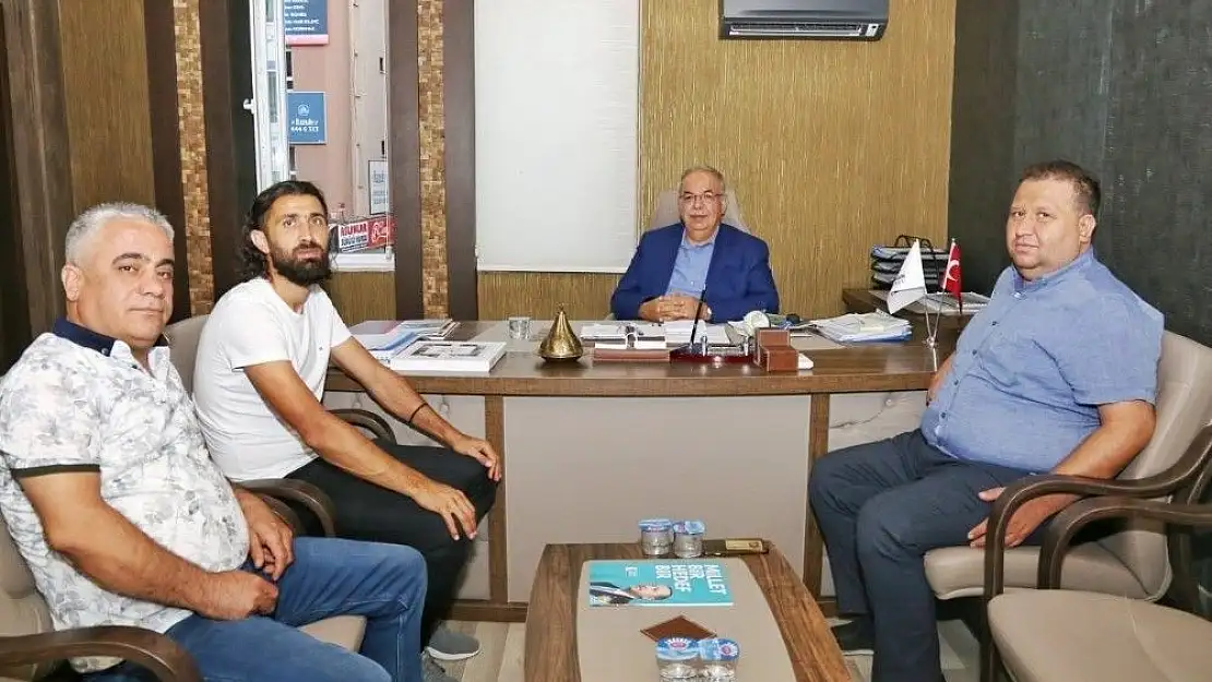 'Adıyaman 1954 Spor yöneticileri Başkan Kutlu ile bir araya geldi'