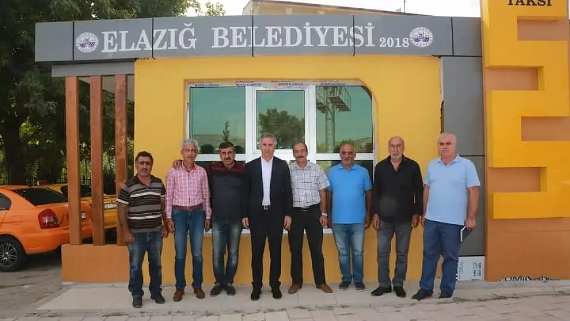 'Elazığ´a modern taksi durakları'