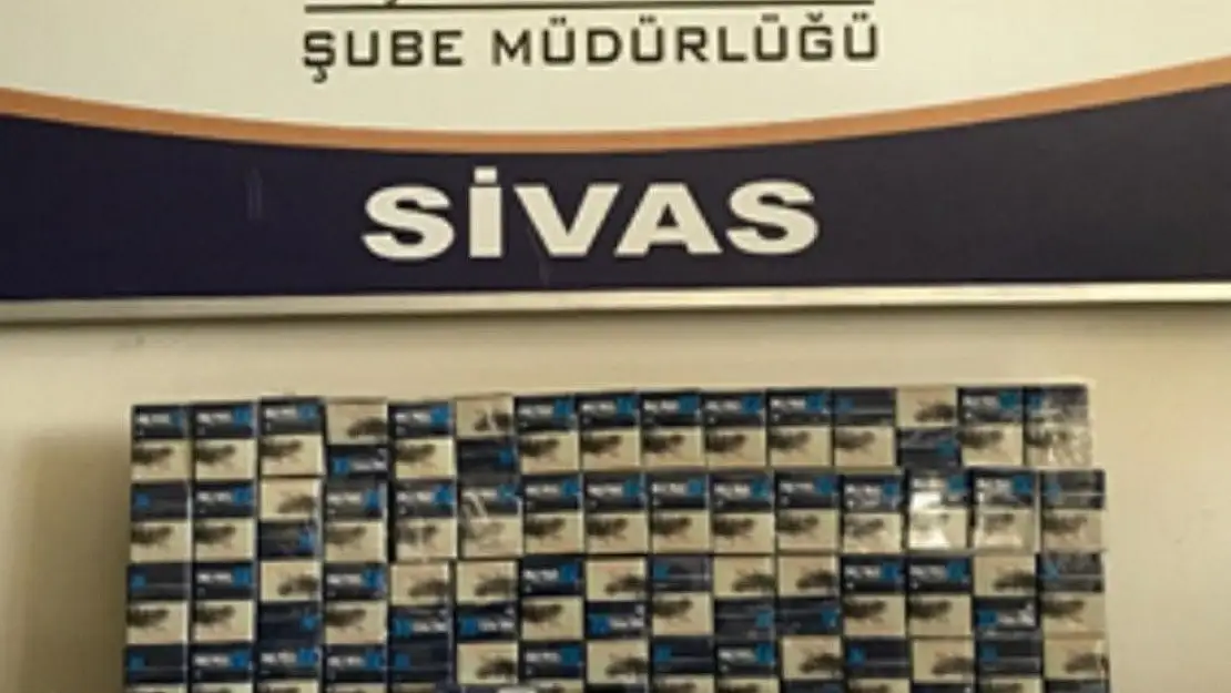 'İran plakalı yolcu otobüsünden kaçak sigara çıktı'