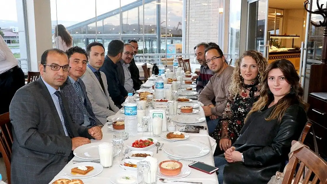 'Milli Eğitim Müdürü Savaşçı öğretmenlerle bir araya geldi'
