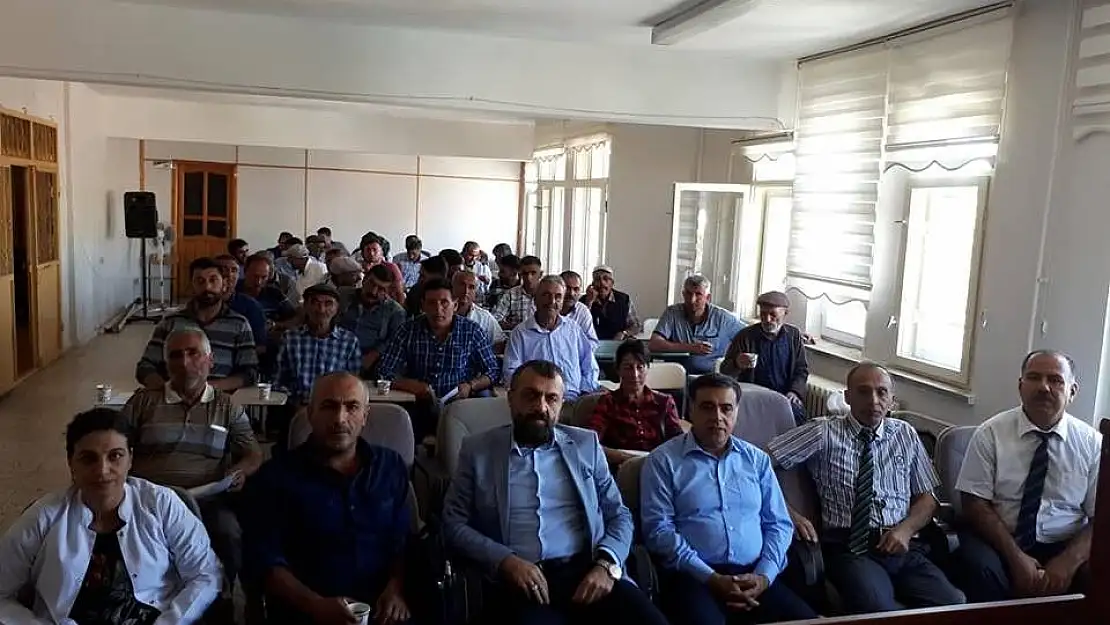 'Yetiştiricilere hayvan ıslahı ve soy kütüğü anlatıldı'