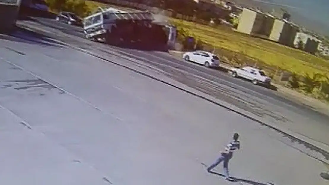 'Elazığ´da facia ucuz atlatıldı, o anlar kamerada'