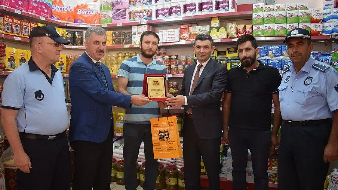 'Vatandaşın hakkını gözeten esnaf ödüllendirildi'