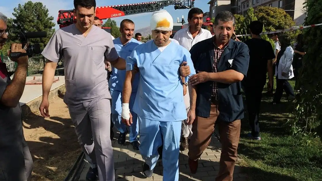 'Diş Hekimliği Fakültesinde yangın tatbikatı yapıldı'