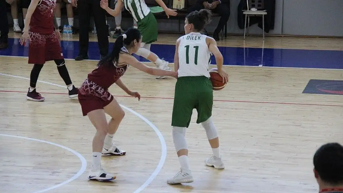 'Kadınlar Basketbol 1. Ligi: Elazığ İl Özel İdare: 79 - Urla Belediyesi: 84'