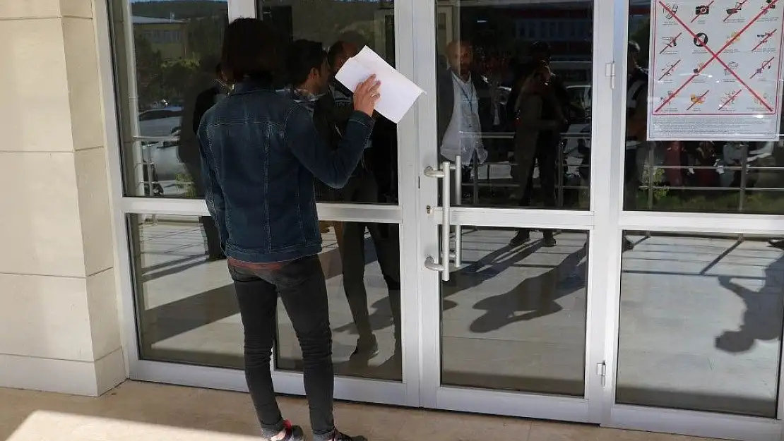 '1 dakikayla memurluk hayalleri bitti'
