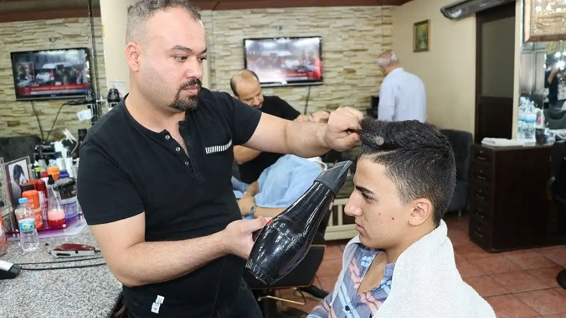 'Berberler pazar günleri çalışma yasağının kaldırılmasını istiyor'