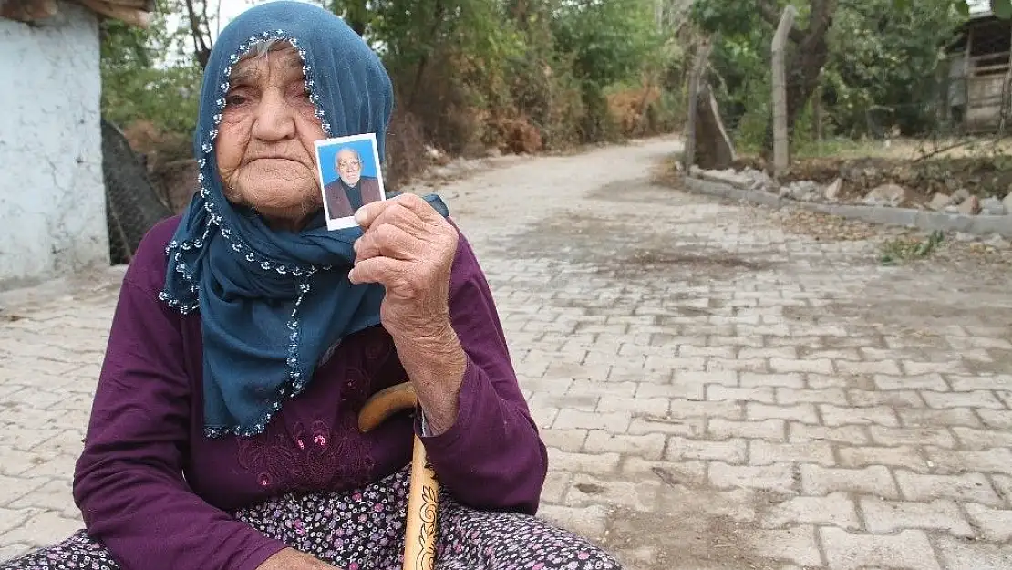 'Güllü nine, 21 aydır kayıp eşinin yolunu gözlüyor'