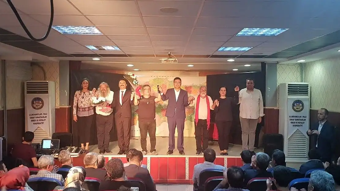 'Kovancılar´da  tiyatroya etkinliği'