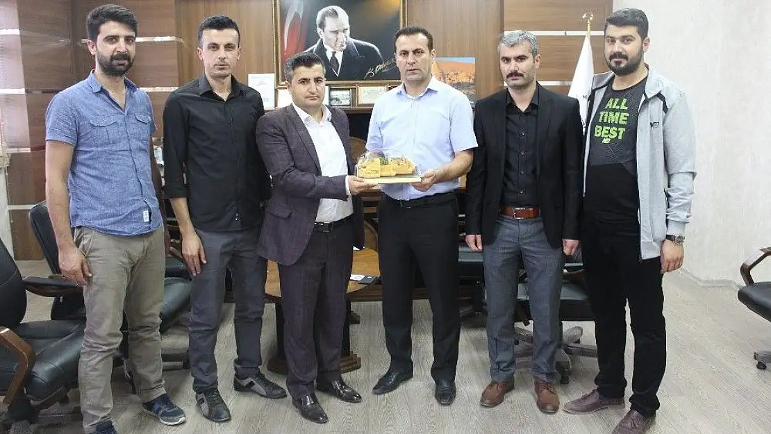 'Müdür Tünçmen´den  İHH´ya teşekkür'