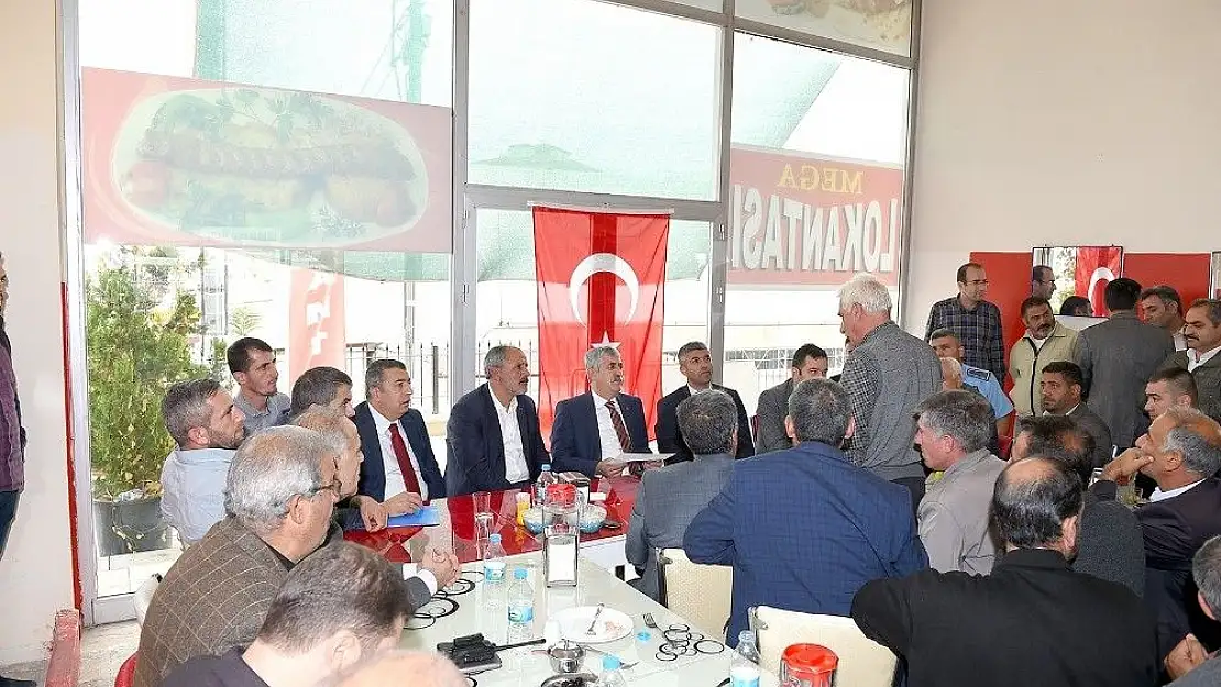'Başkan Polat esnaflarla bir araya gelmiş'