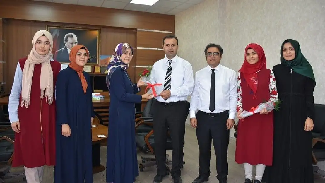 'Kahta´da imam hatip okullarının kuruluş yıl dönümü kutlamaları'