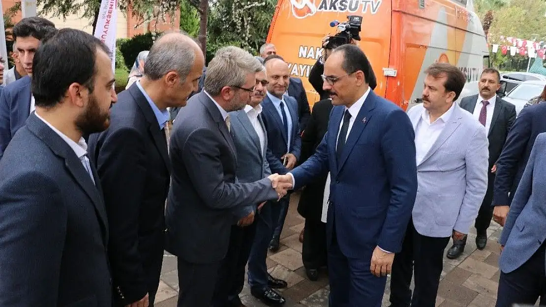 'Cumhurbaşkanlığı Sözcüsü Kalın, Kahramanmaraş´ta Kitap Fuarı´nı ziyaret etti'