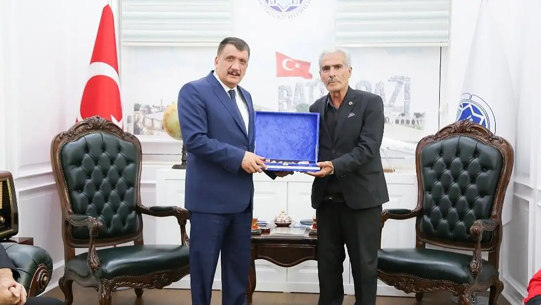 'Başkan Gürkan, Şehit Fethi Sekin´in ailesini ağırladı'