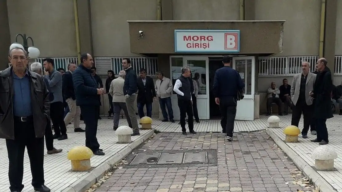 'Acı ölüm, genç hemşir, dedesinin evinde cam kenarında vuruldu'
