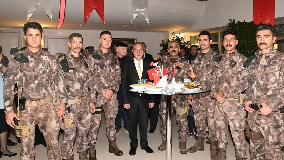 'Adıyaman´ın tüm renkleri Cumhuriyet resepsiyonunda buluştu'