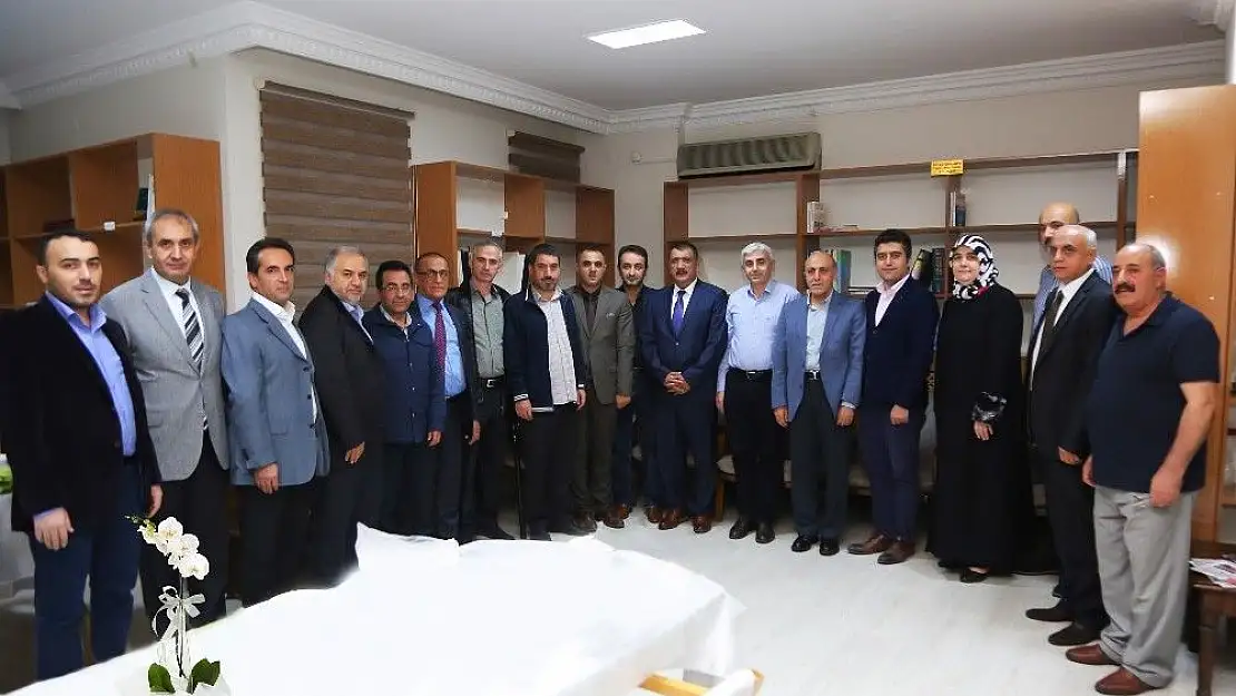 'Başkan Gürkan Tabip Odası Yönetimi ile bir araya geldi'