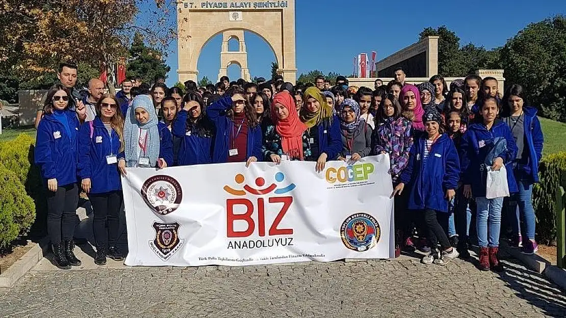 'Adıyamanlı öğrenciler İstanbul ve Çanakkale´yi gezdi'